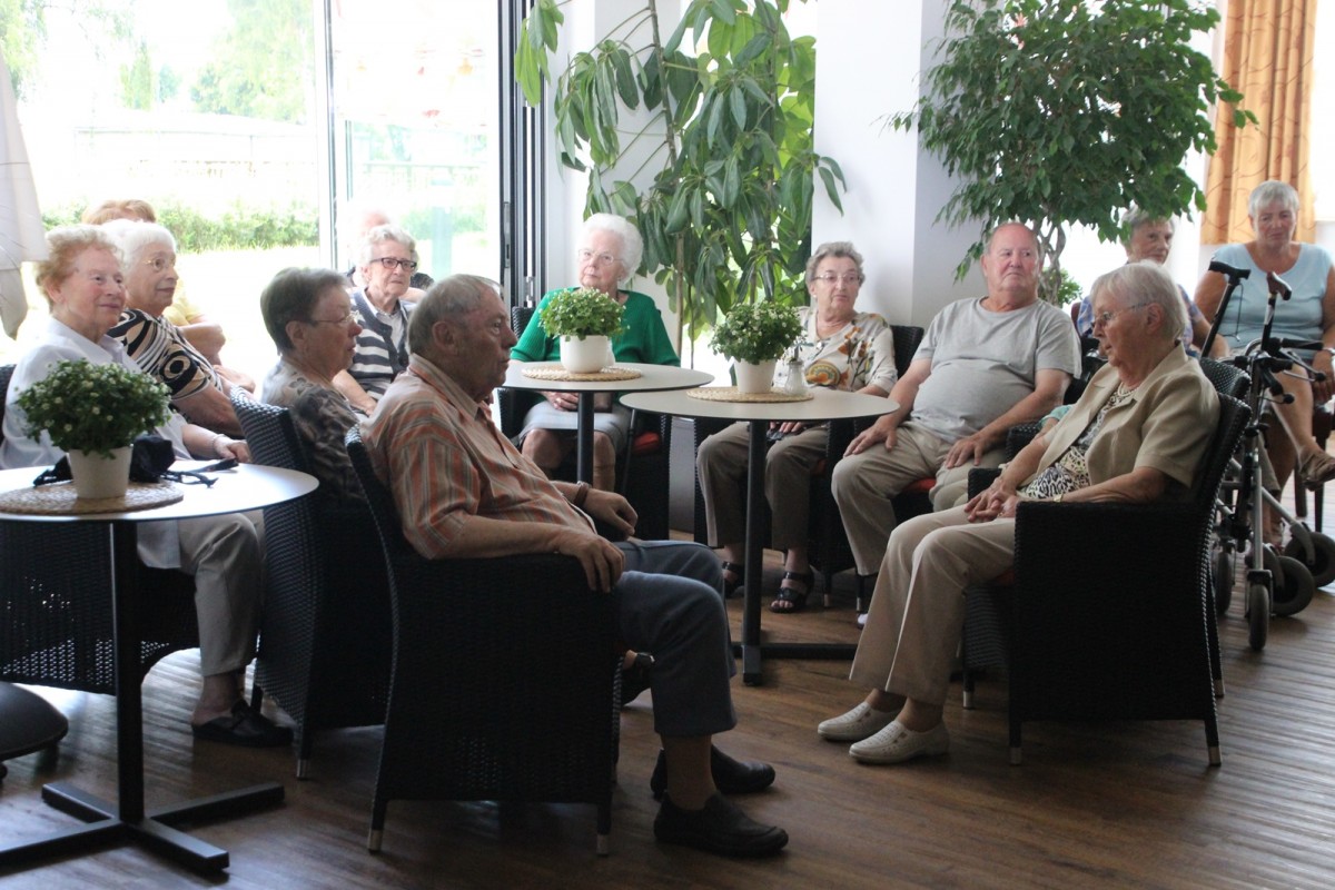 Liedernachmittag Im Haus Kurpfalz In Wiesloch Wiwa Lokal