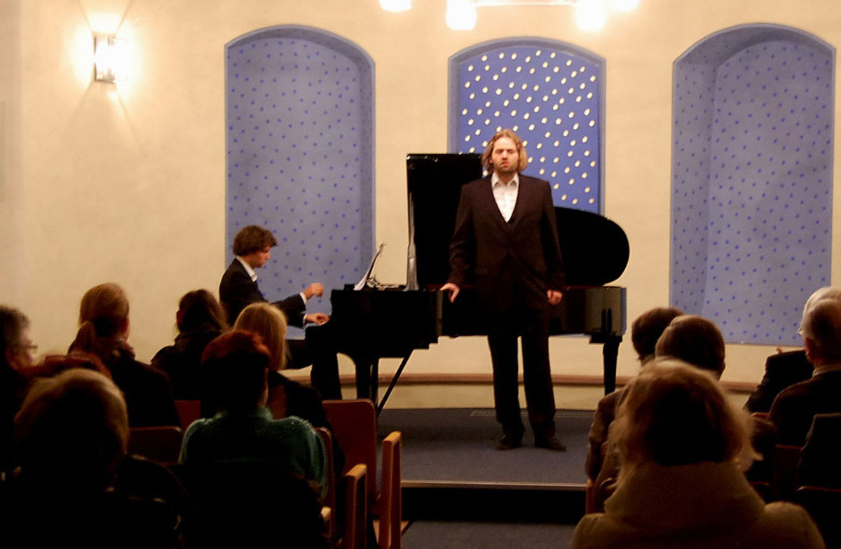 Bariton und Klavier in der Laurentiuskapelle