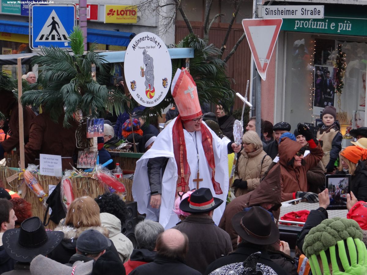 Nußlocher Faschingsumzug – und der nächste “Pabscht” war auch mit dabei!