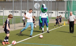 2013-04-17_Fußballschule_WDF_22_vkl