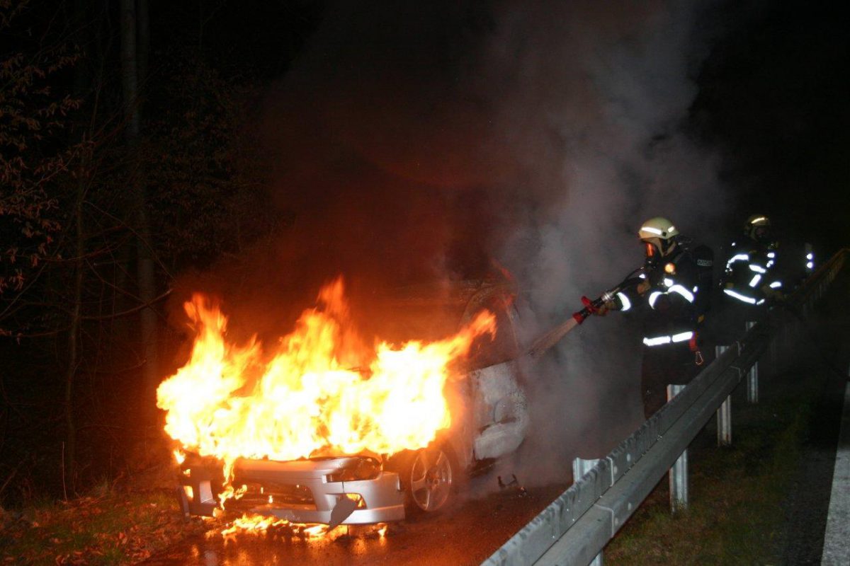 PKW Brand bei Walldorf