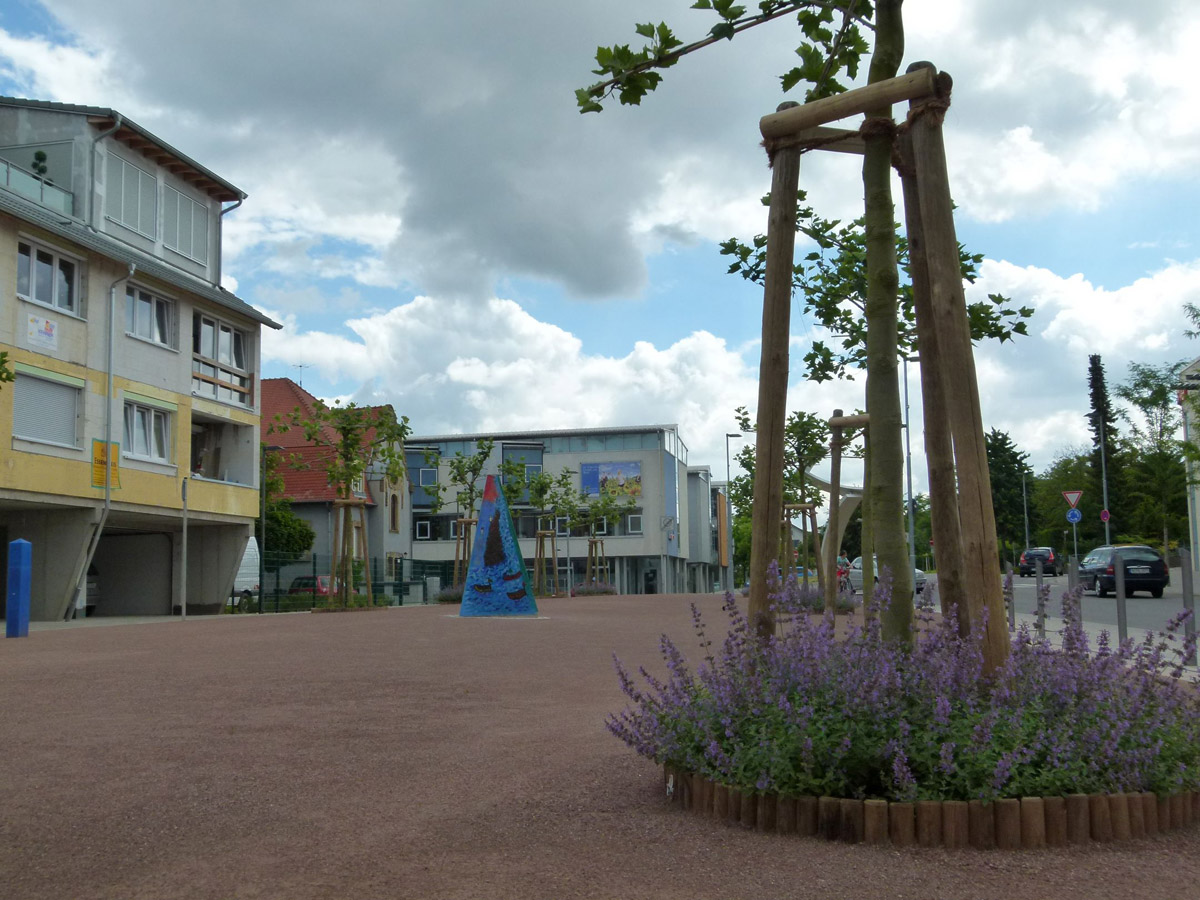 Wochenmarkt auf dem Quartiersplatz