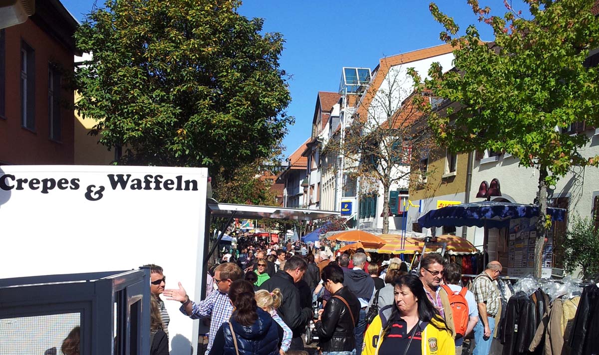 Herbstmarkt mit verkaufs-offenem Sonntag