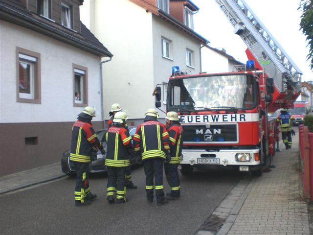 Feuerwehr – Drehleiterrettung in Baiertal