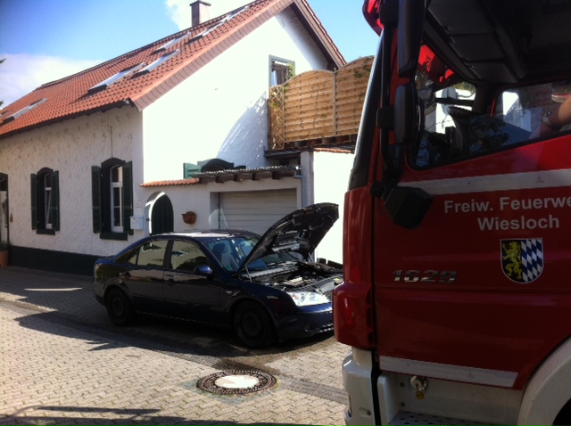 Fahrzeugbrand in Wiesloch