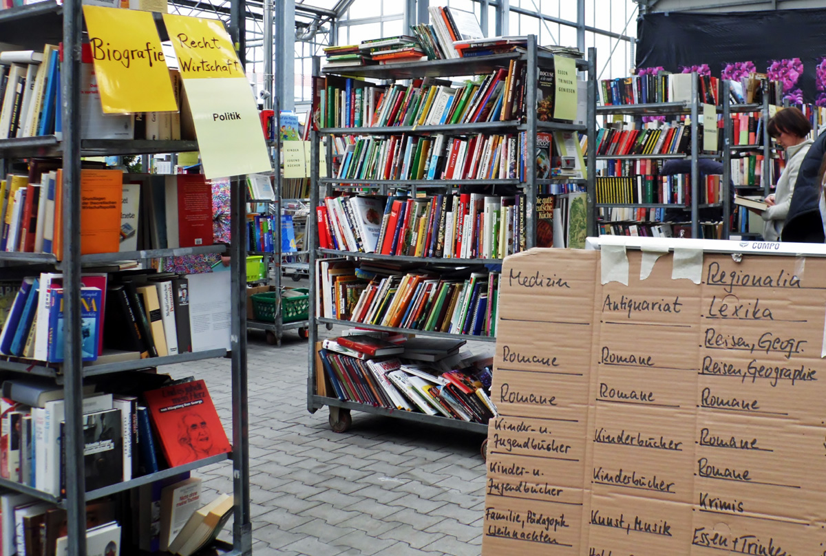 Auch heute: Lions Büchermarkt im Florapark