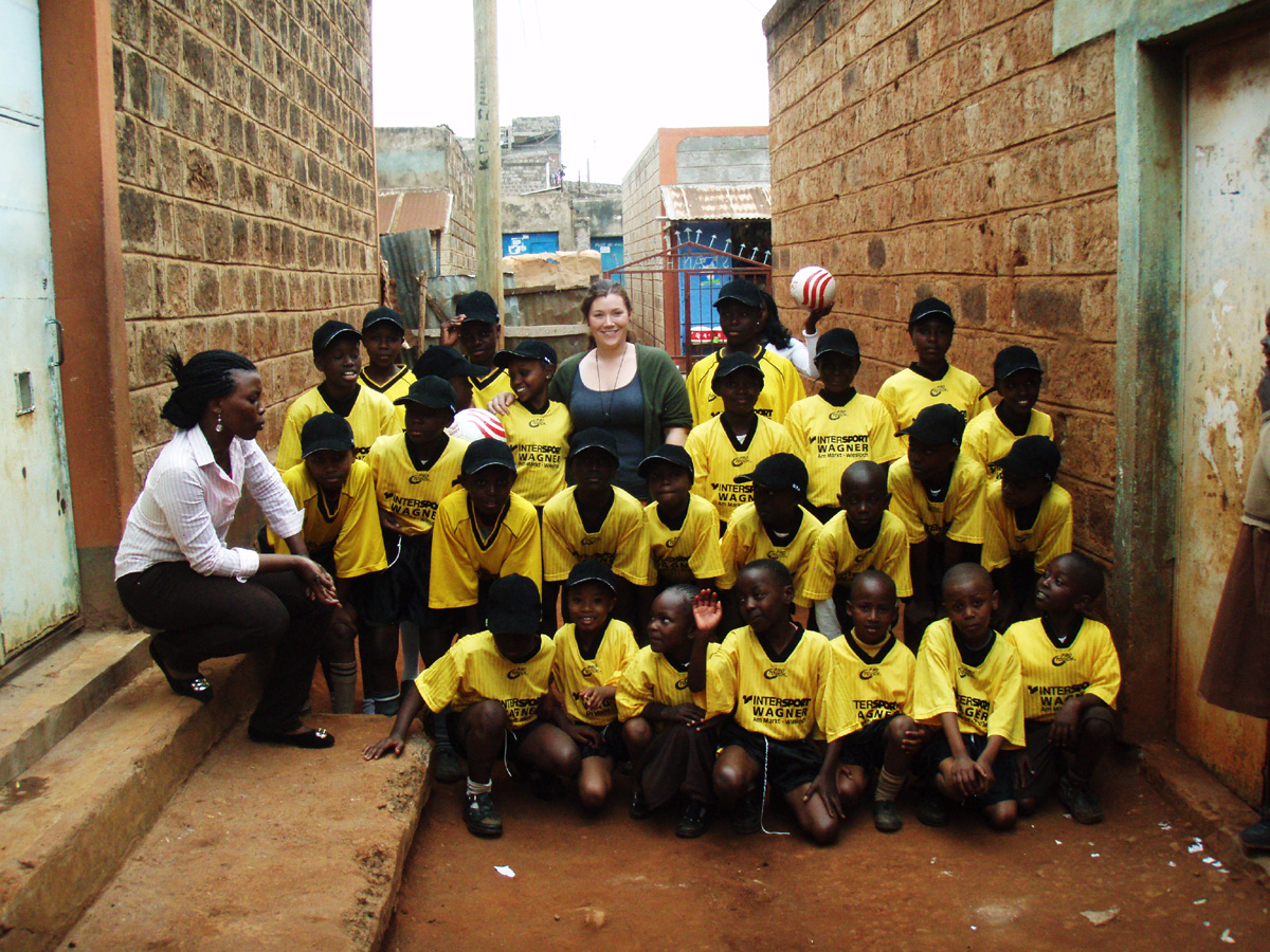 Helping Hand unterstützt Schulbau in Nairobi