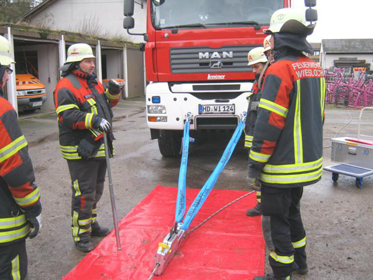 Feuerwehr Wiesloch trainiert Höhensicherung