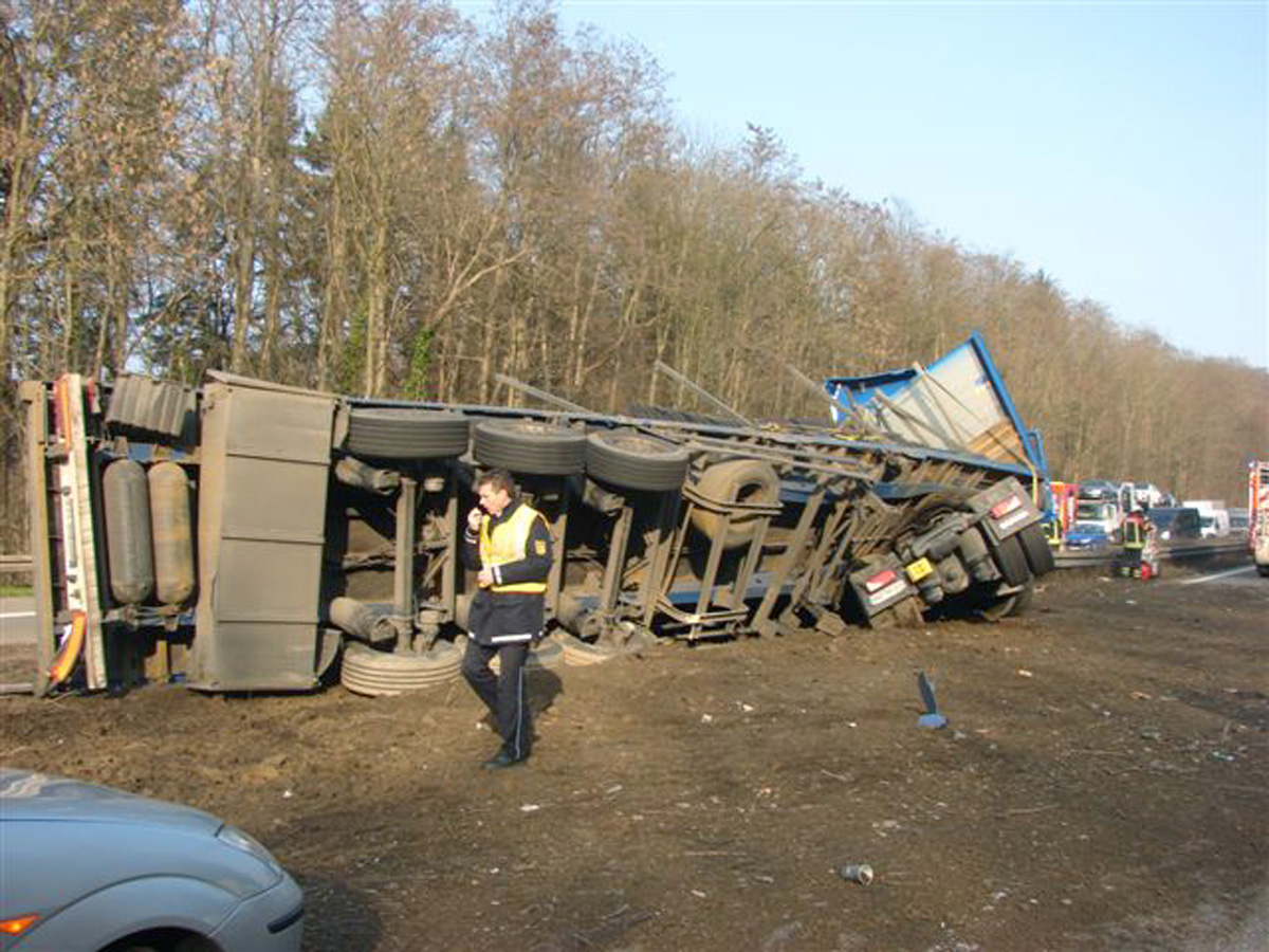 Feuerwehr – Bericht zum Unfall auf der A6 vom 06. März