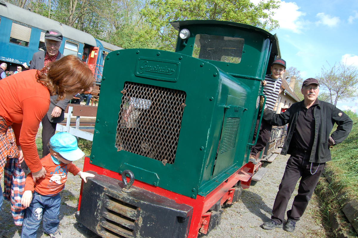 “Frühlingsfahrtag“ der Wieslocher Feldbahnfreunde am 1. Mai