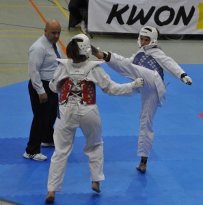 Mara Steinwagner (blaue Weste) erkämpft die Goldmedaille