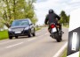 Leimen – Beim Überholen Motorrad touchiert – Biker stürzt und verletzt sich