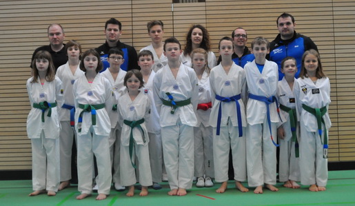 TAE-KWON-DO Team erkämpft  13 Medaillen