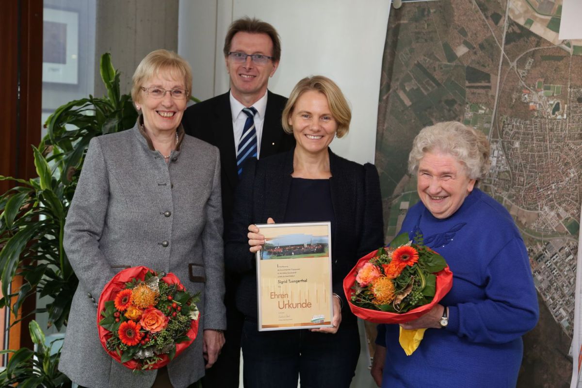 Auszeichnung für Margot Loeser und Sigrid Tuengerthal