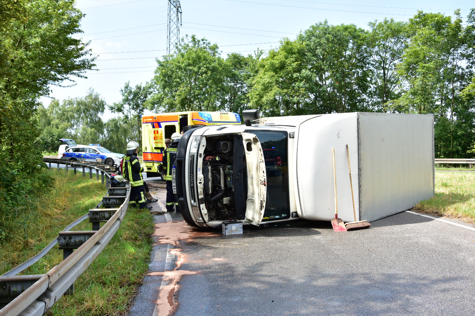 Aktuell: LKW Unfall B3 Höhe Leimen