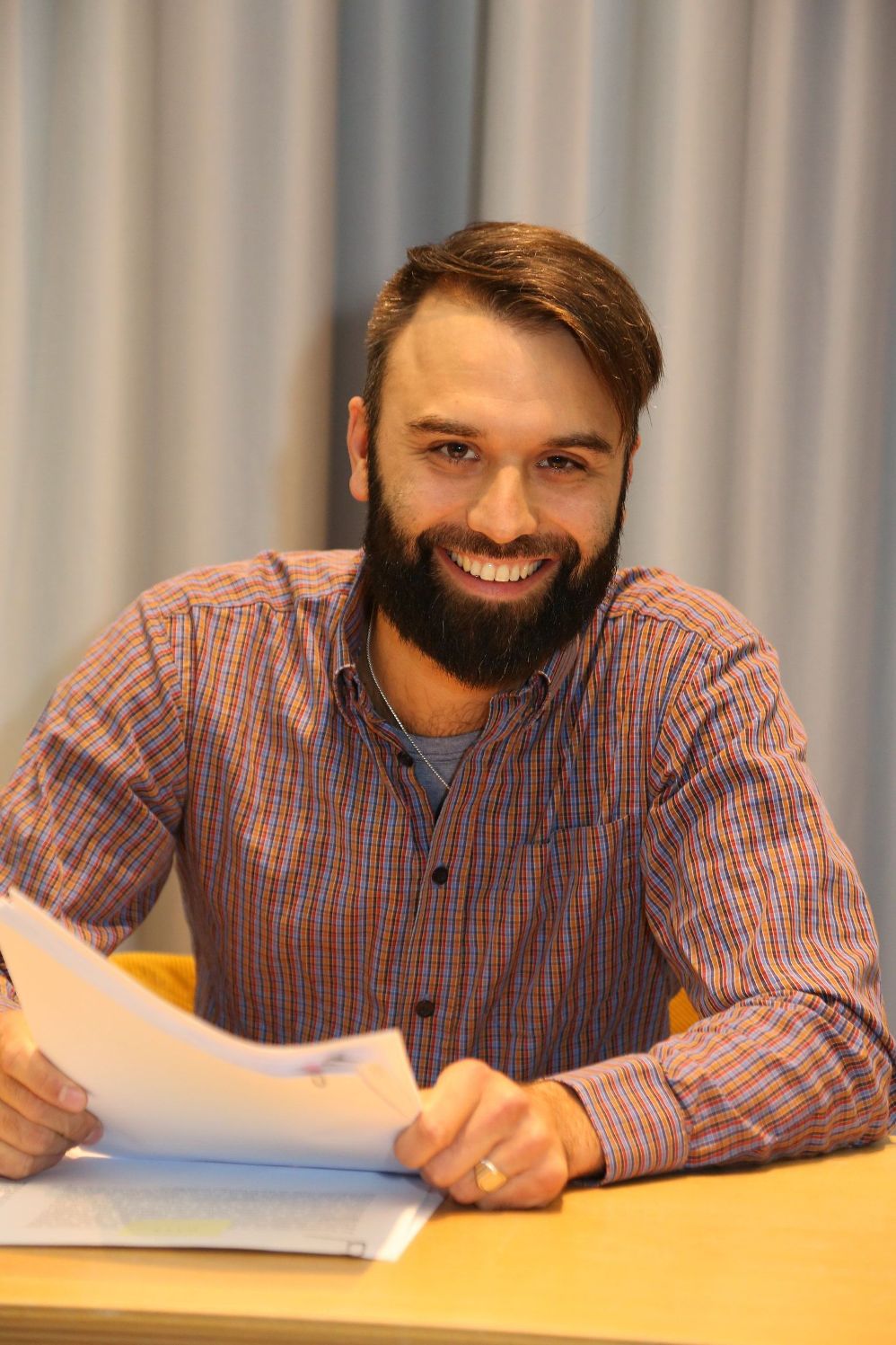 Heute: Gastkünstler Bastian Schneider in der Stadtbücherei Walldorf