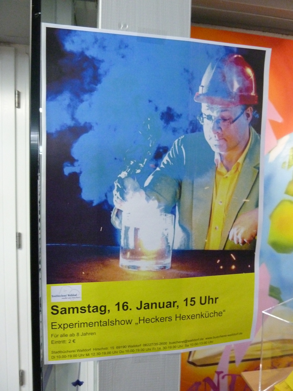 Heute: Experimentalshow „Heckers Hexenküche“ in der Stadtbücherei Walldorf