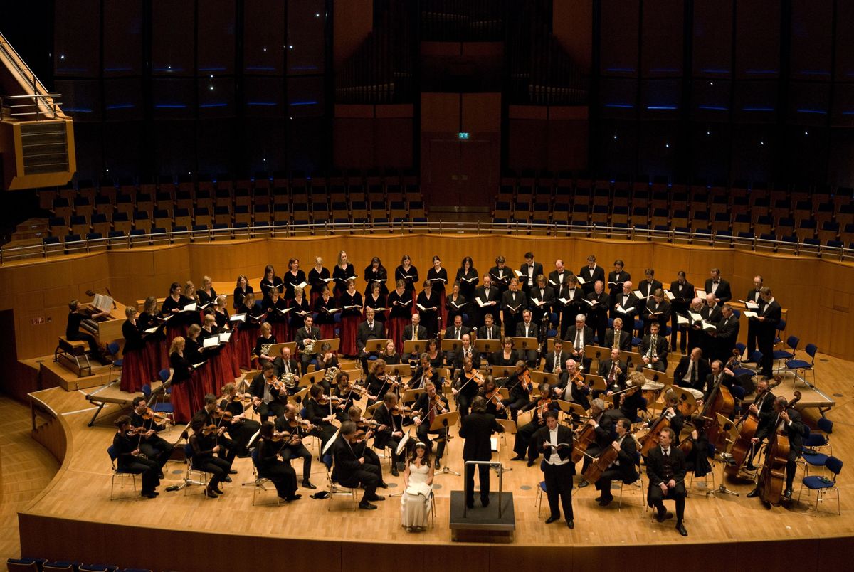 Konzert der Stadt mit dem Kammerchor Stuttgart in der Katholischen Kirche St. Peter