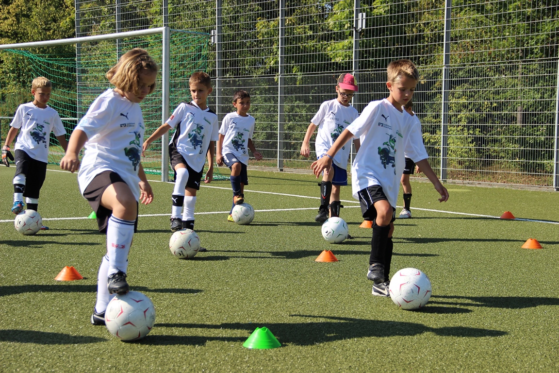 “Anpfiff ins Leben”: Tonis Fußball-Camp 2016 in Walldorf und St. Leon-Rot
