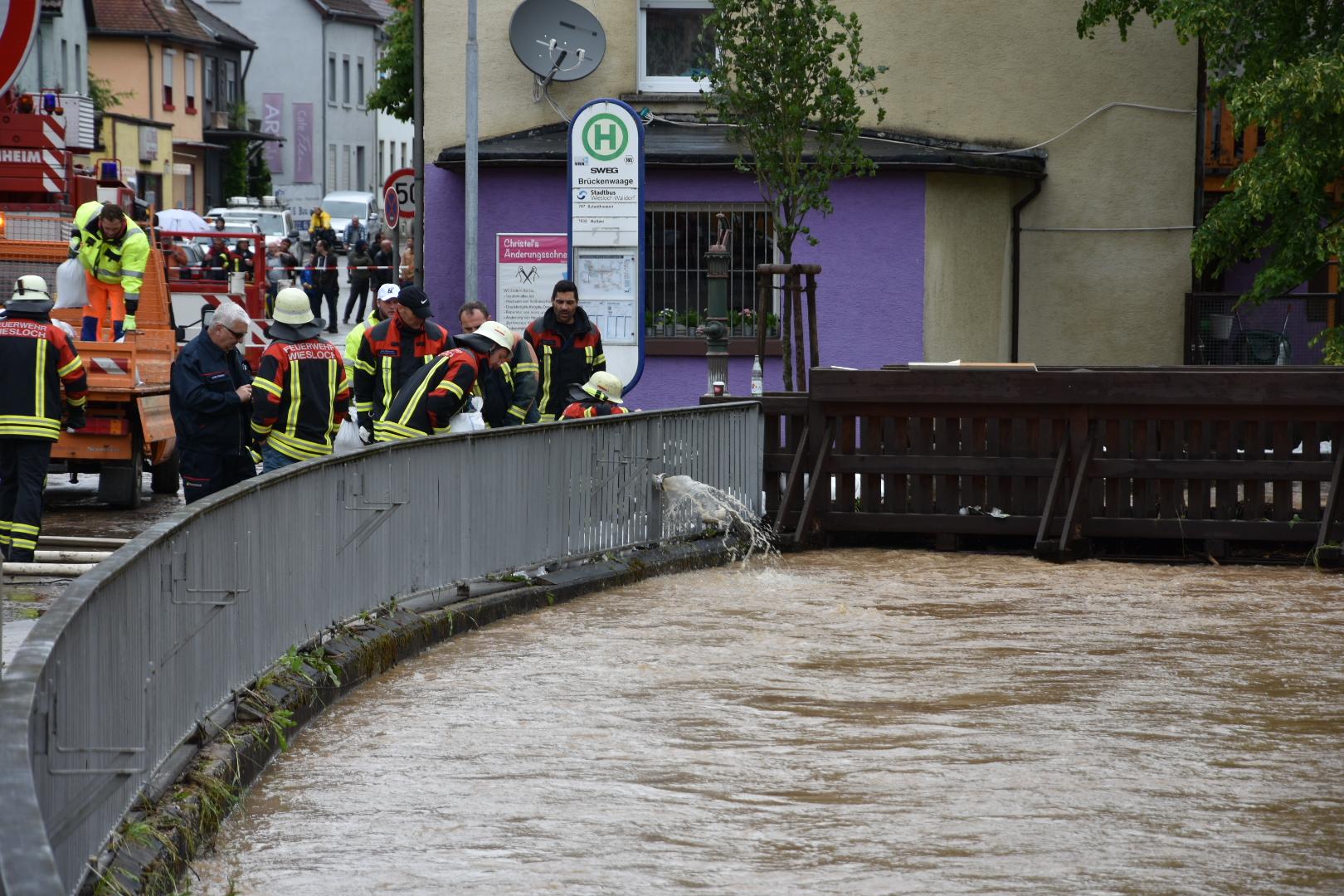 Feuerwehr ist auf Hochwasser perfekt eingestellt
