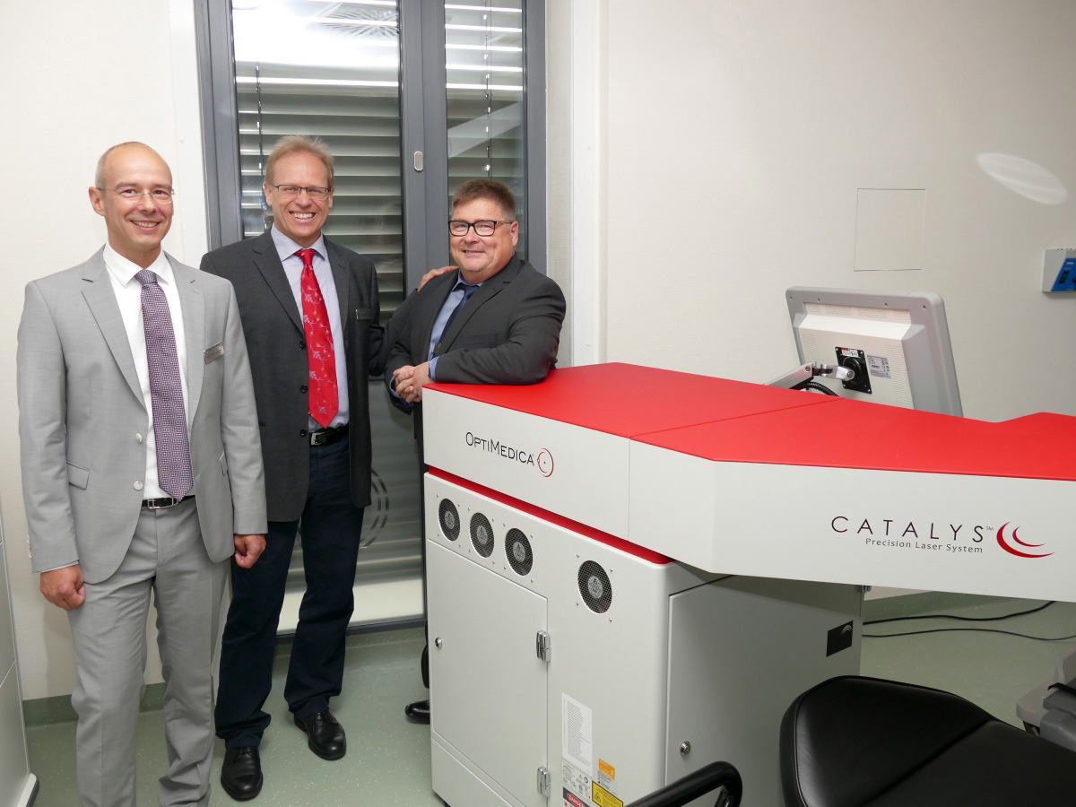Hightech in AugenPraxisKlinik Heidelberg: Grauen Star mit Femto-Laser operieren