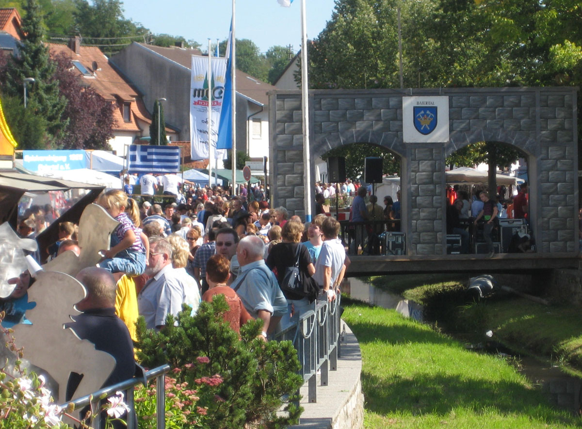 39. Briggehossla Strooßekerwe in Baiertal