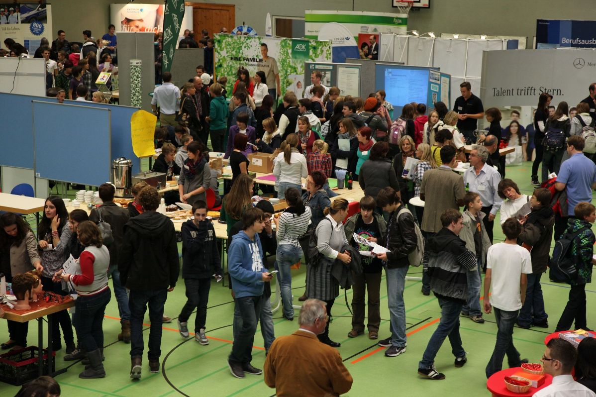 Heute: Jahrmarkt der Berufe in Walldorf