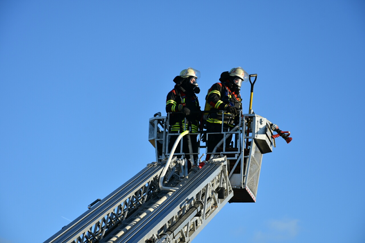 Brand an Heizungs-Anlage durch Feuerwehren bestmöglich minimiert