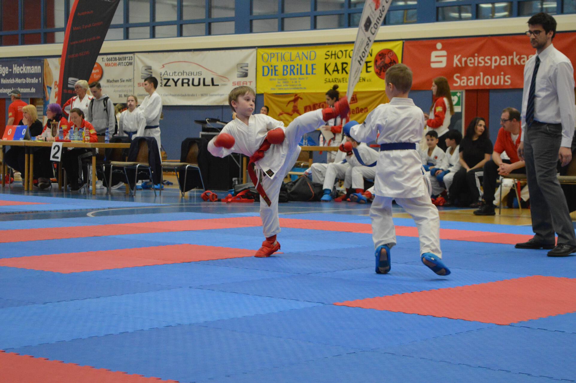 Doppelgold und 3 x Silber beim Seat Karate Cup