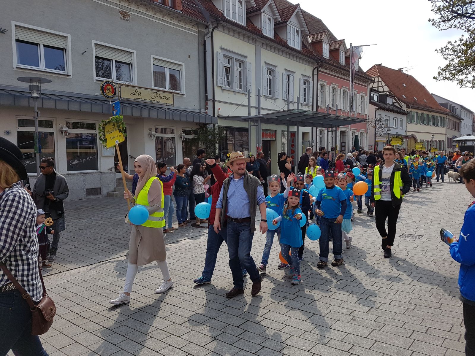 Die Waldschule beim Sommertagszug 2017