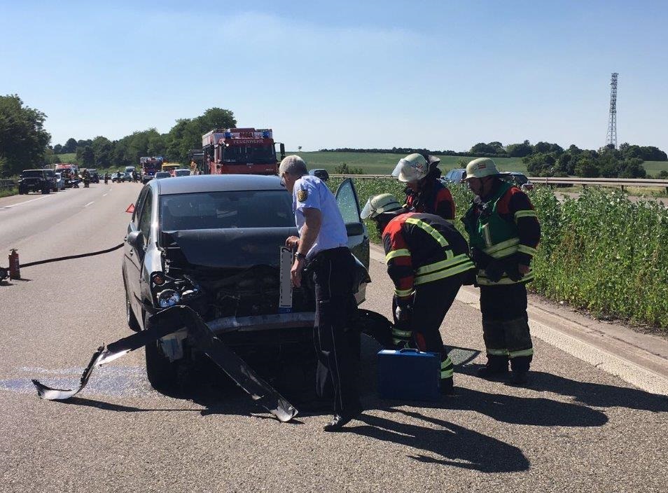 Bericht der FFW zum Verkehrsunfall auf der A6