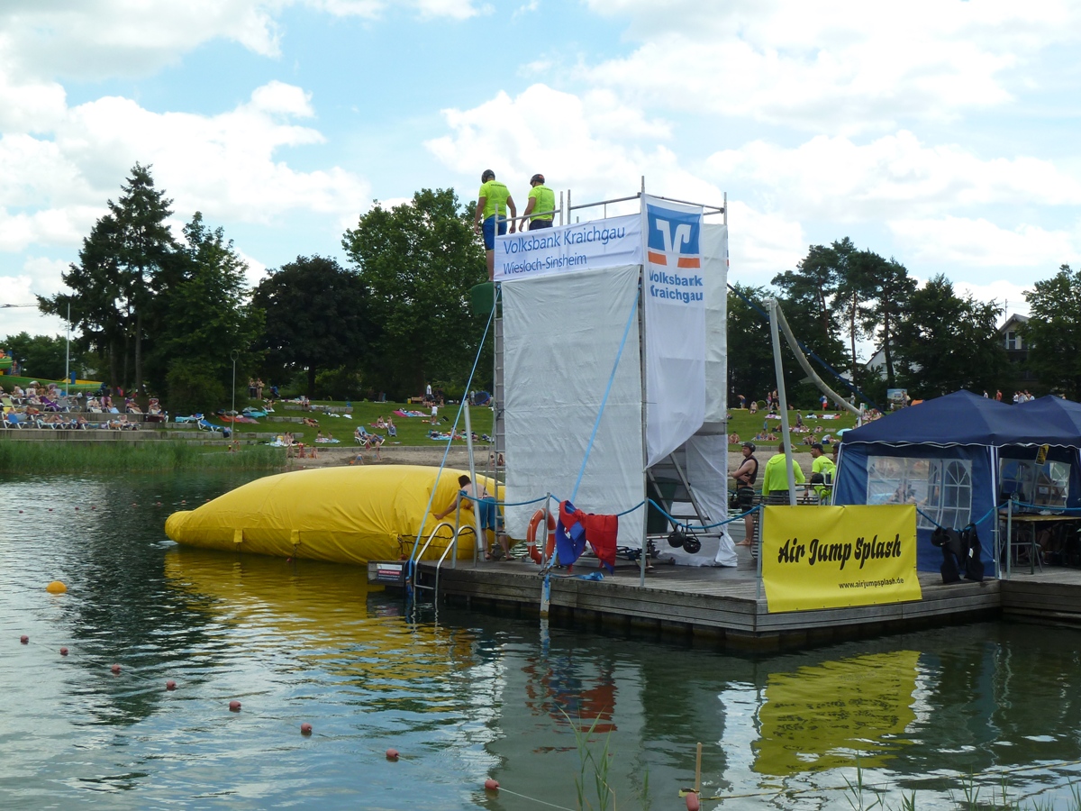 AQWA Walldorf: Air Jump Splash Battle am 22.7.2017