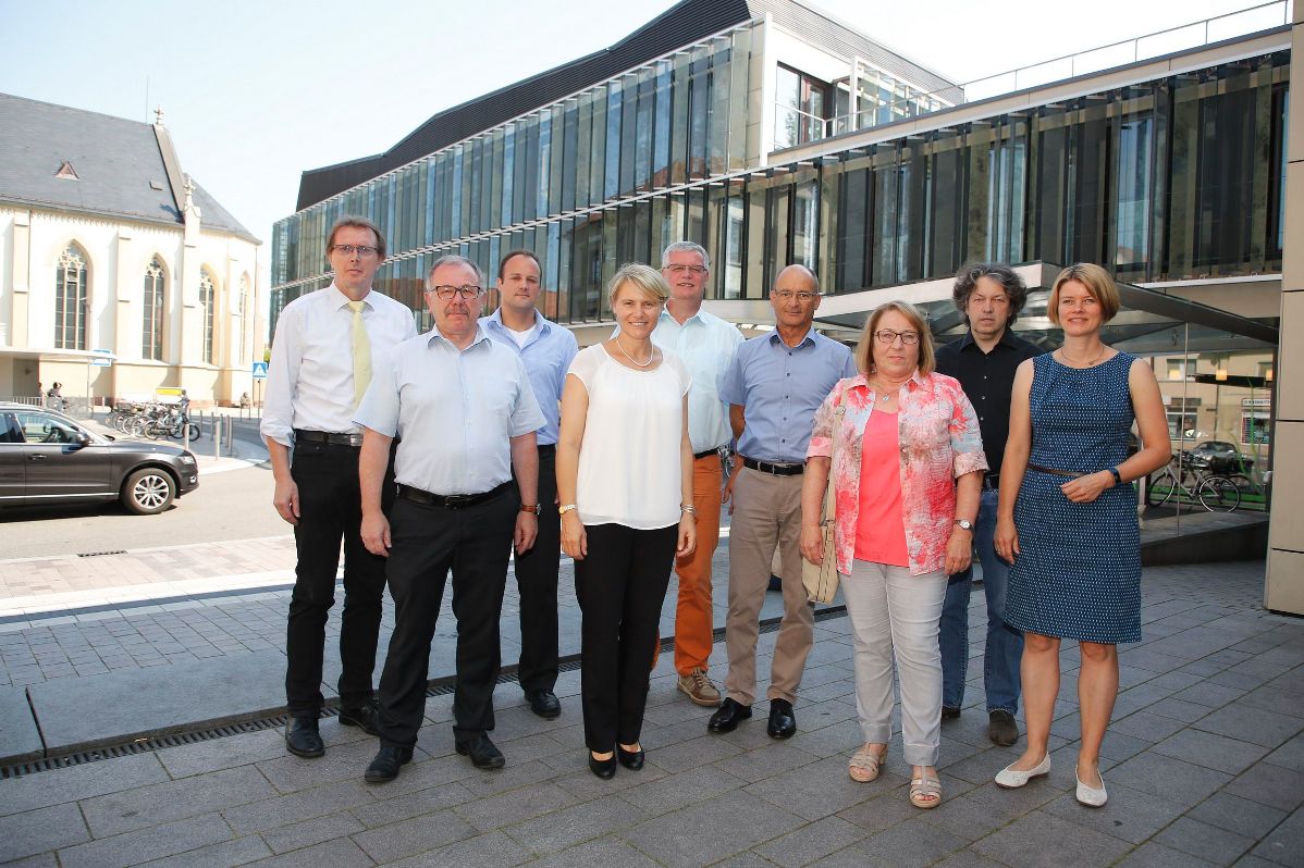 Besuch aus Oberzent im Walldorfer Ärztehaus