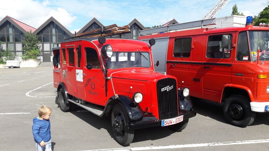 Ausstellung zum 50-jährigen Jugendfeuerwehr-Jubiläum bei “Oldies im Park”