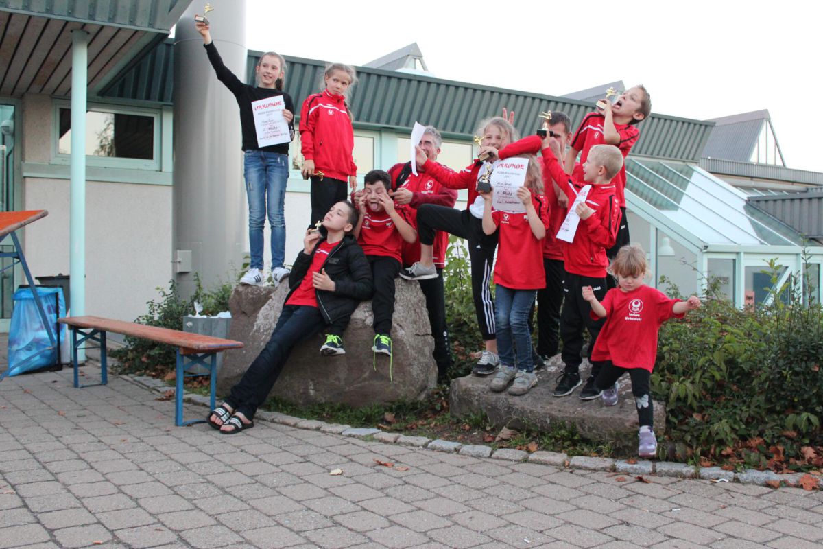 Medaillen für den Karate Nachwuchs