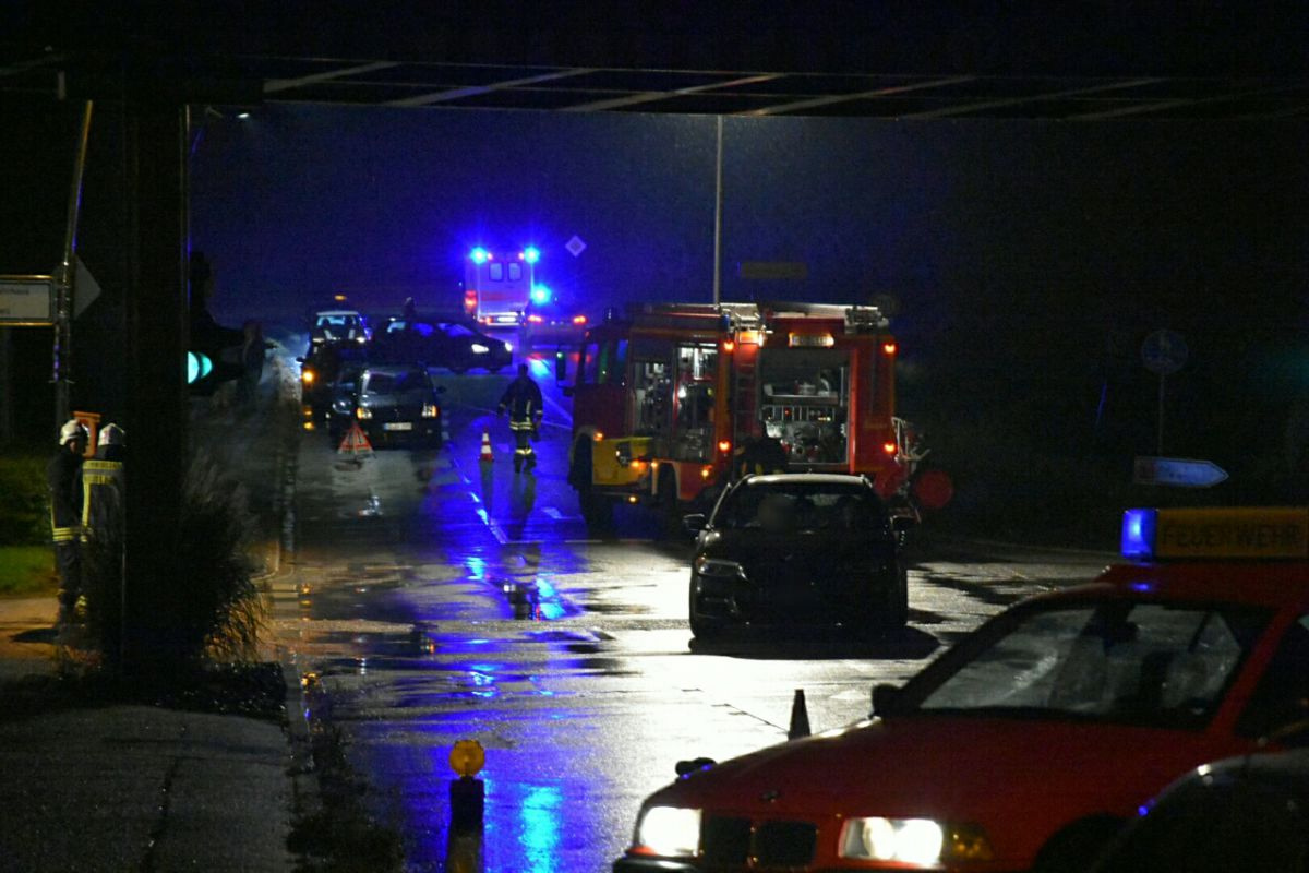 A61 bei Hockenheim – Fahrer und Beifahrer verunglücken tödlich nach schwerem Verkehrsunfall