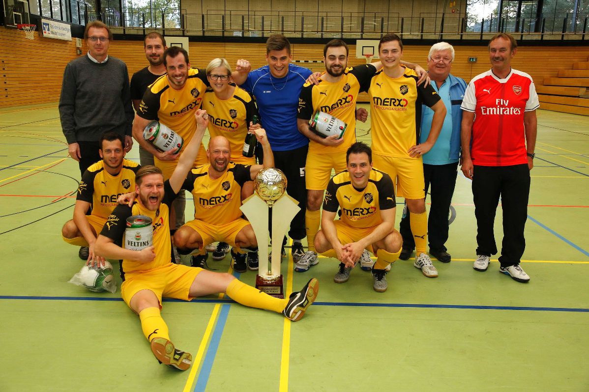 Polizeirevier Hockenheim gewinnt Behördenfußballturnier