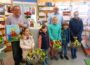 Verlosung der Preise beim Osterhasen-Malwettbewerb des Gewerbevereins Walldorf