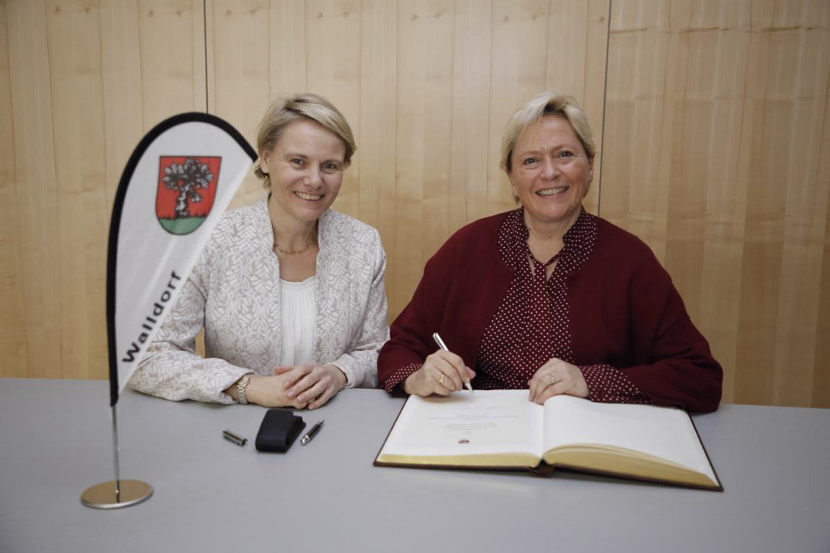 Schuldirektoren tagten mit Ministerin Eisenmann in Walldorf