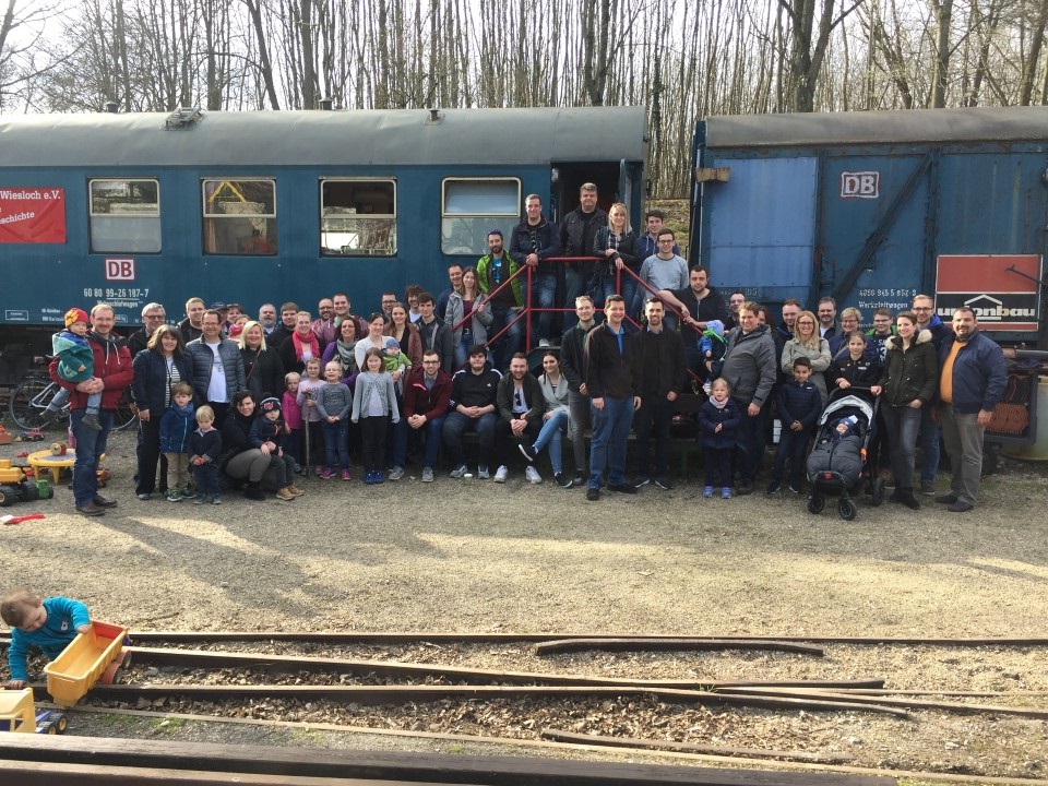 Feuerwehr- Ausflug führte Teilnehmer zum Feldbahn- und Industriemuseum