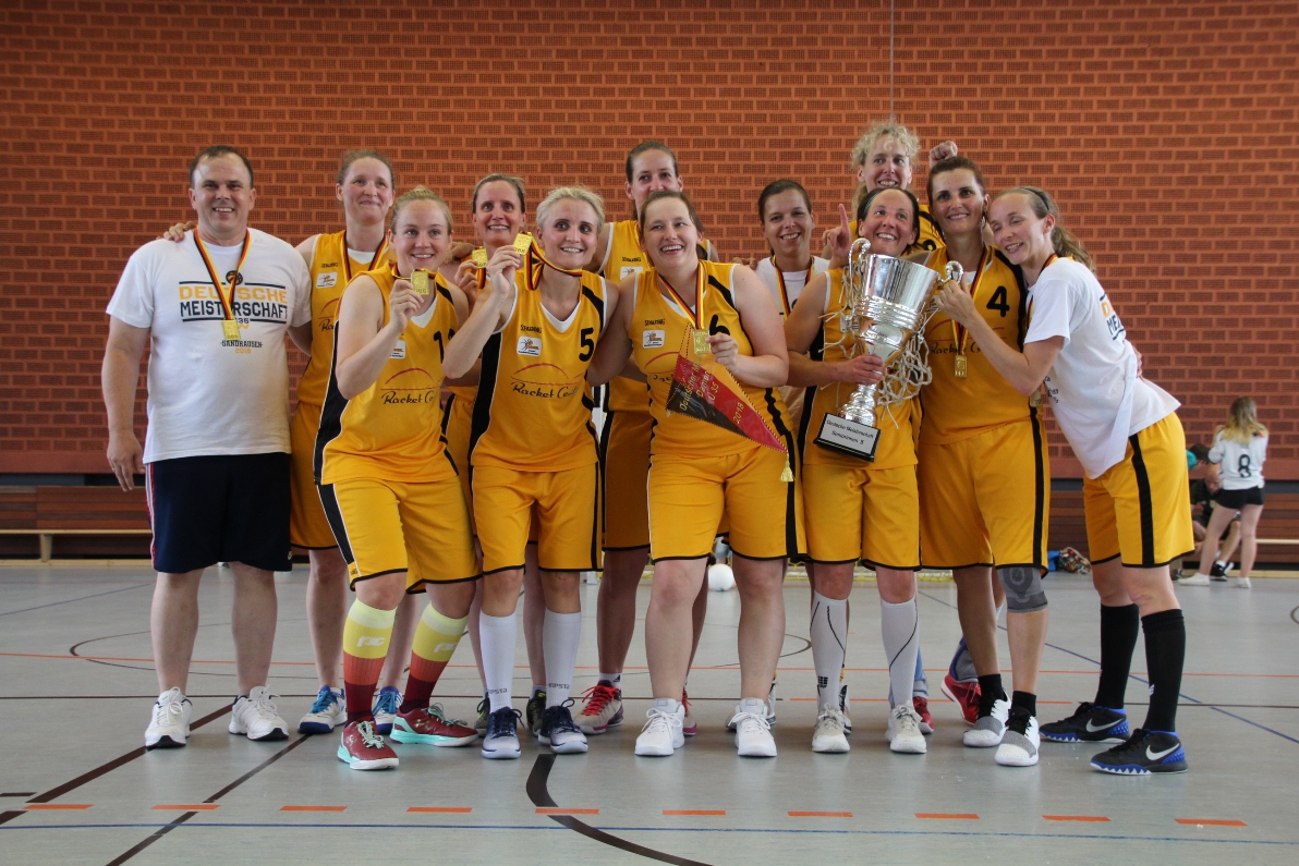 Basketball Sandhausen: Wild Bees-Damen Ü35 sind DEUTSCHER MEISTER!