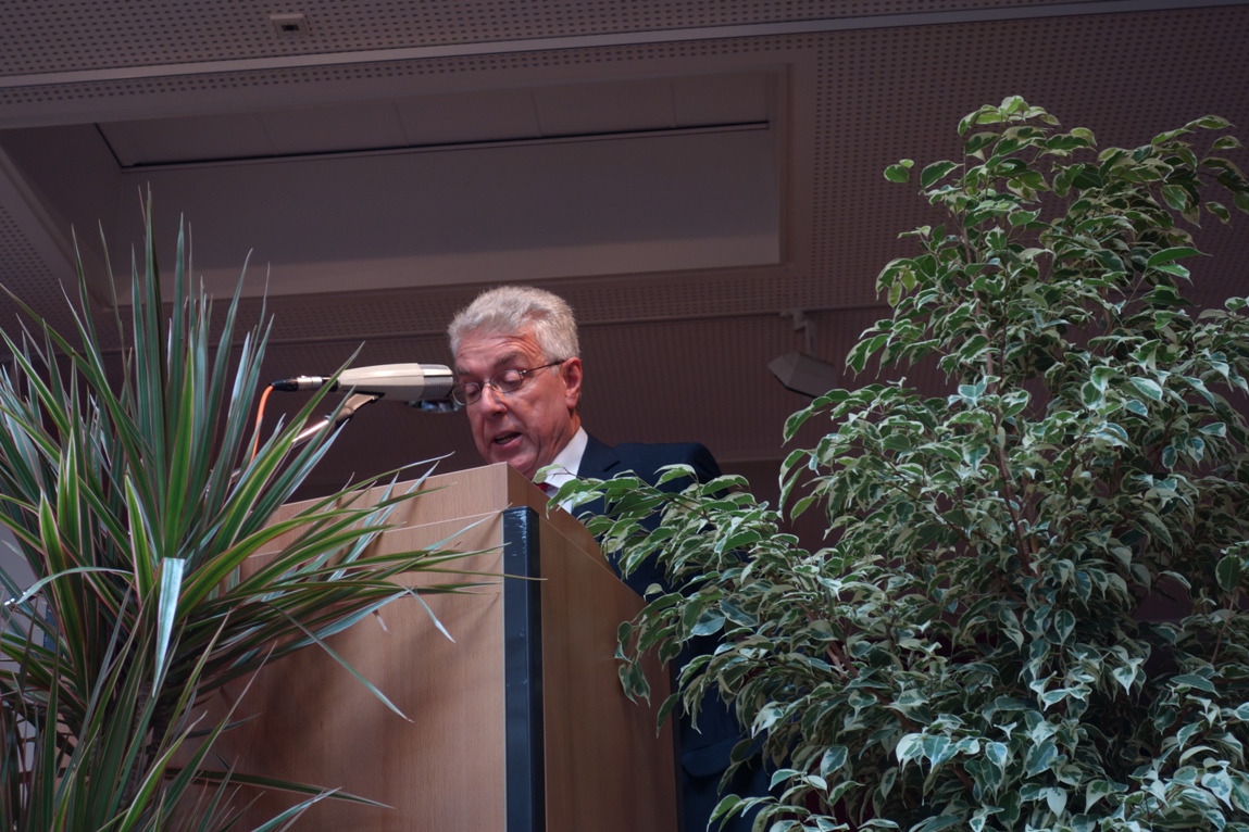 Rektor Helmut Hibschenberger geht in den wohlverdienten Ruhestand
