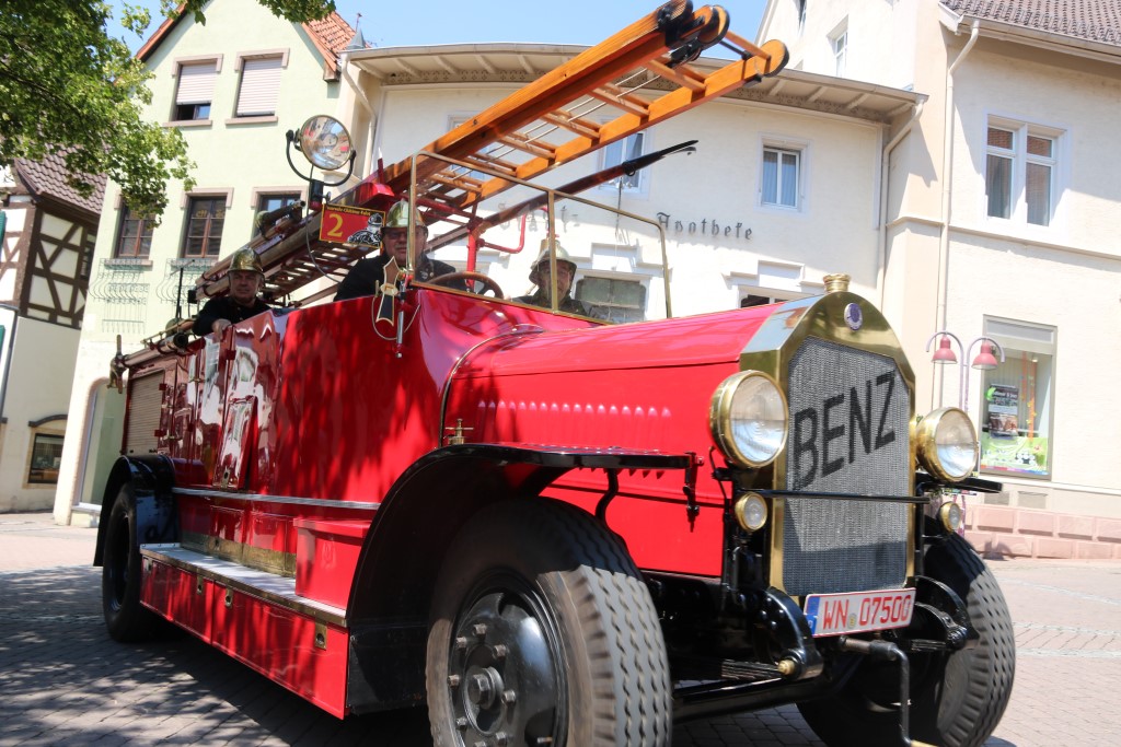 „Nostalgie in Rot“ in Wiesloch