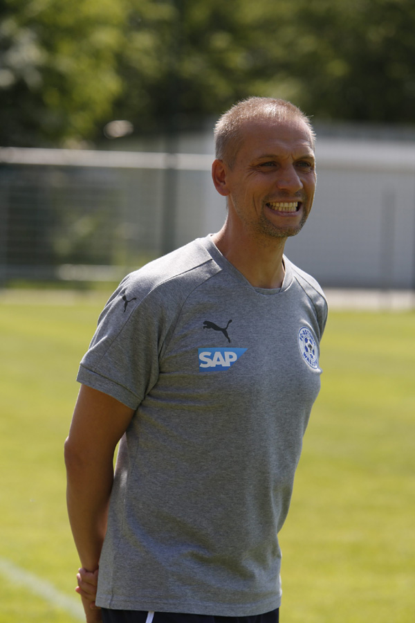 FCA-Interview mit Cheftrainer Matthias Born