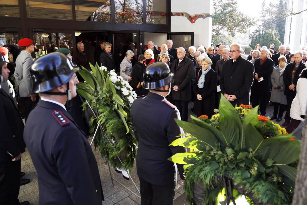 Delegation aus Saint-Max zum Volkstrauertag in Walldorf