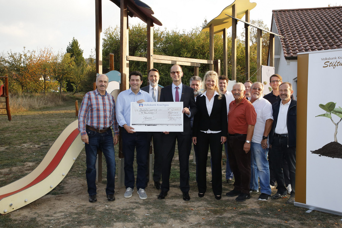 Volksbank Kraichgau Stiftung unterstützt TC Rauenberg mit einer Spende