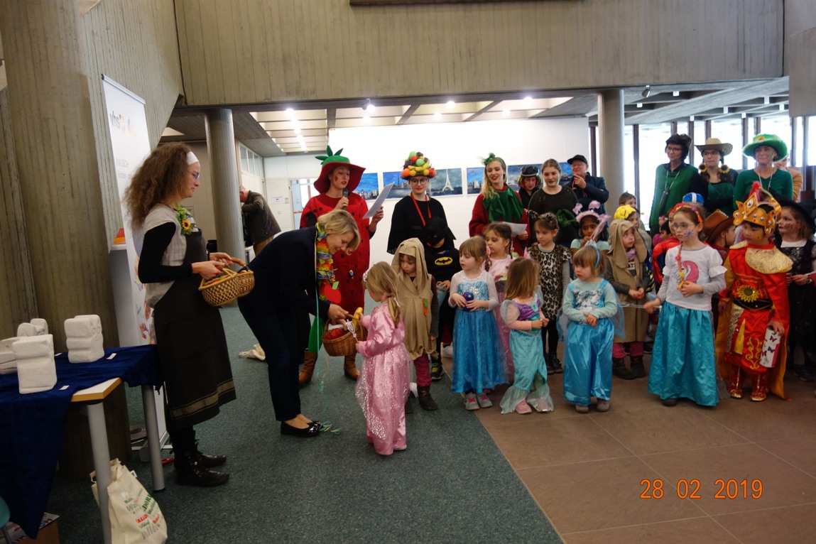 Fastnachtsstimmung im Rathaus mit dem Kindergarten St. Marien