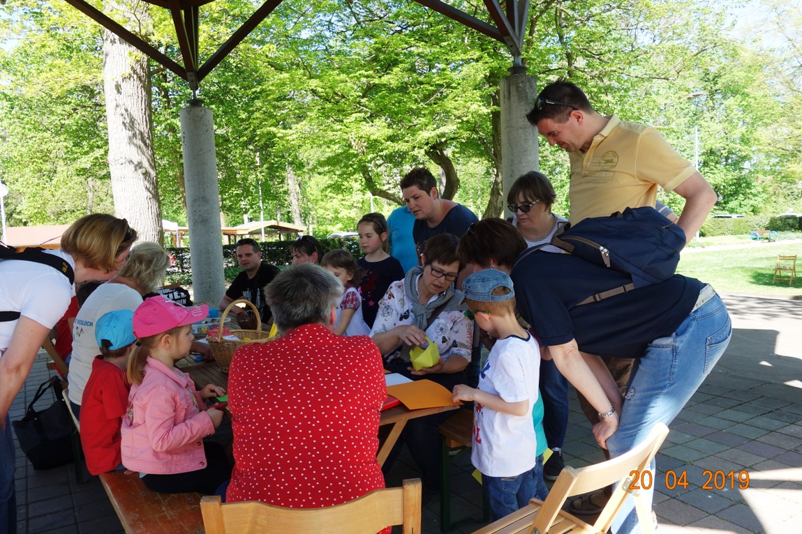 „Kükentreffen“ von WiWa Familie und NABU am Ostersamstag