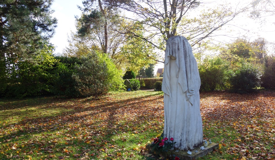 Walldorf: Schnitt für Friedhofshecken ab 17. Juni