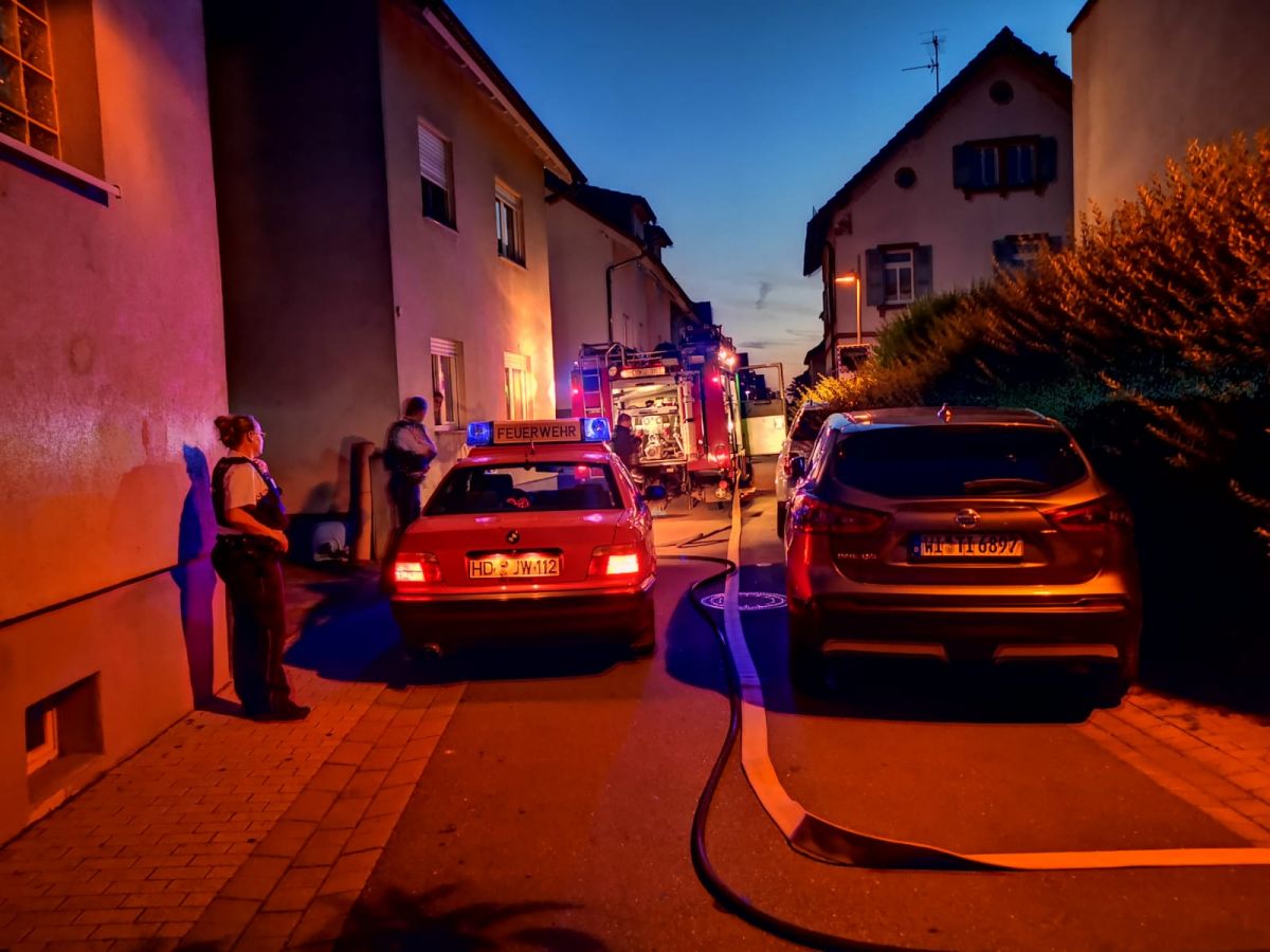 Nußloch: Brand in Wohnhaus ruft Feuerwehr auf den Plan (mit Fotostrecke)
